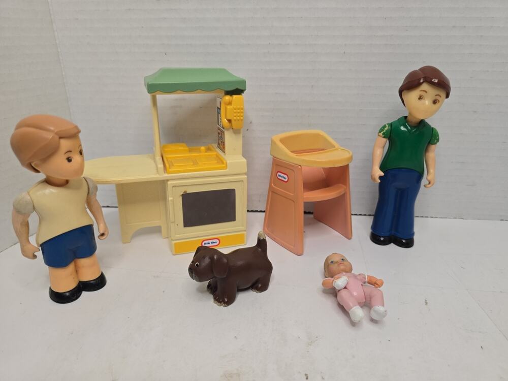 Vintage 90s Little Tikes Dollhouse Miniature LOT Victorian Dollhouse/kitchen
